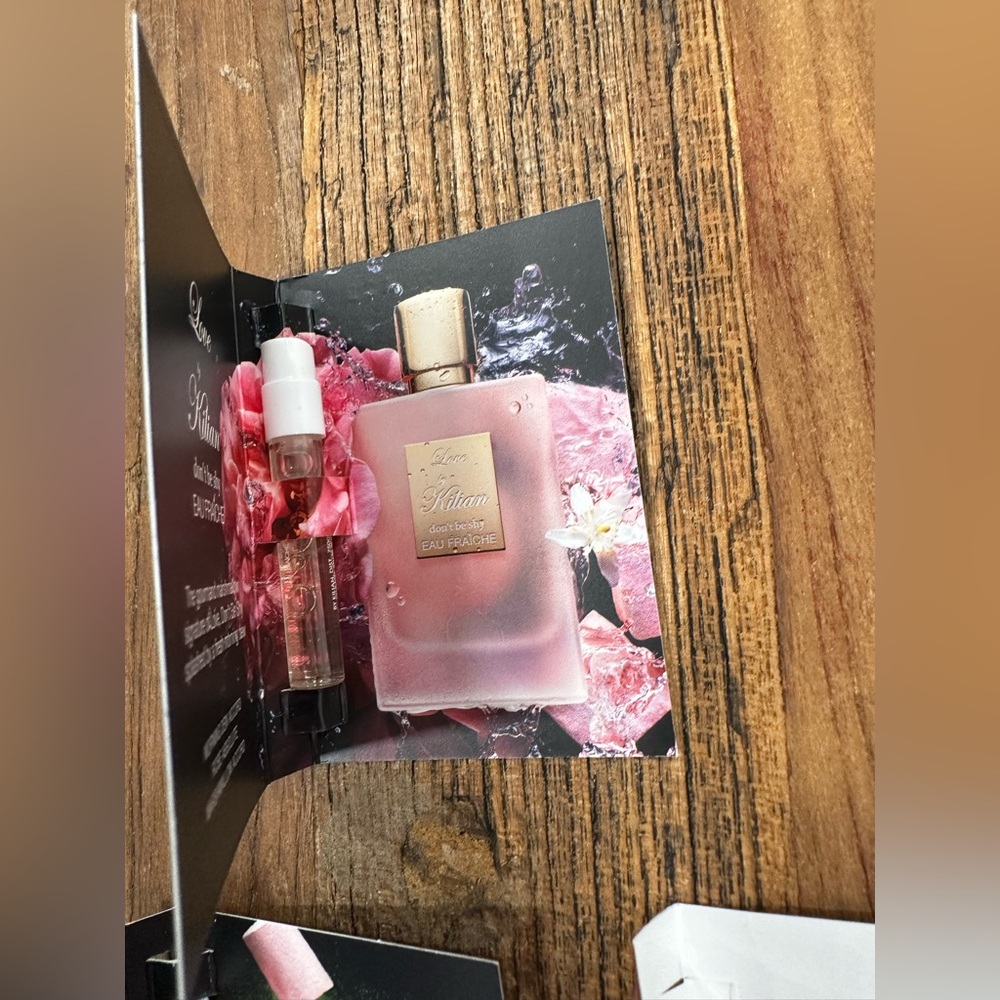 Princess by Kilian & Chanel Chance Mini Perfume Sampler Set - Black & Pink - Picture 7 of 7